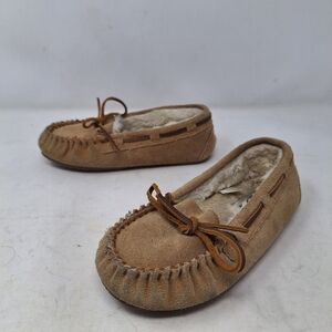 Minnetonka Tan Suede Faux Fur Lined Moccasin Slippers House Shoes Comfy Size 1